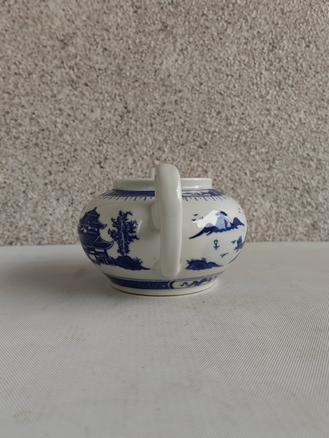 古玩陶瓷出口創(chuàng)匯期青花雙耳罐拍賣(mài),當(dāng)前價(jià)格298元