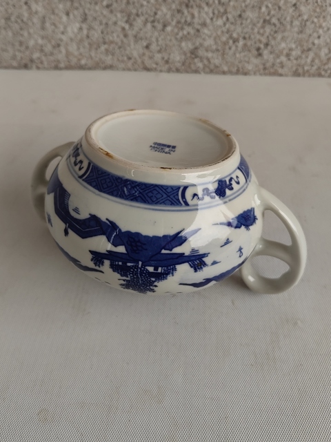 古玩陶瓷出口創(chuàng)匯期青花雙耳罐拍賣(mài),當(dāng)前價(jià)格298元
