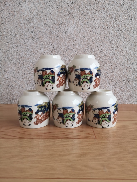 古玩陶瓷嬰戲獅紋杯拍賣,當(dāng)前價(jià)格260元