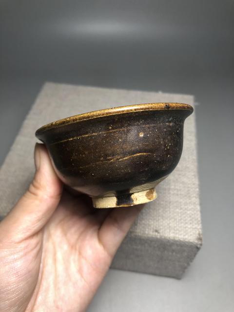 古玩陶瓷宋元，吉州窯黑釉茶杯拍賣，當前價格999元