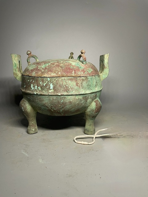 古玩雜項****三足鼎拍賣，當(dāng)前價格9900元