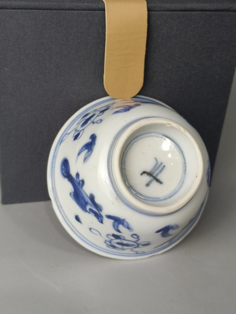 古玩陶瓷(精品主人杯)清康熙·青花魚藻紋·主人杯拍賣,當前價格998元