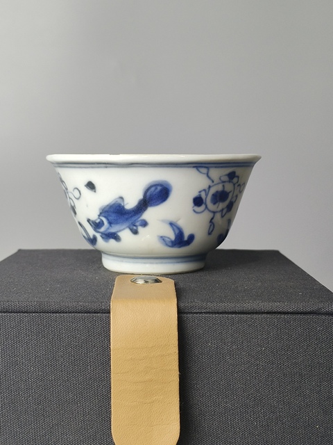 古玩陶瓷(精品主人杯)清康熙·青花魚藻紋·主人杯拍賣,當前價格998元
