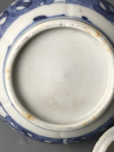 古玩陶瓷(精品蓋壺)清·康熙·青花開窗花卉紋·蓋壺拍賣,當前價格2460元