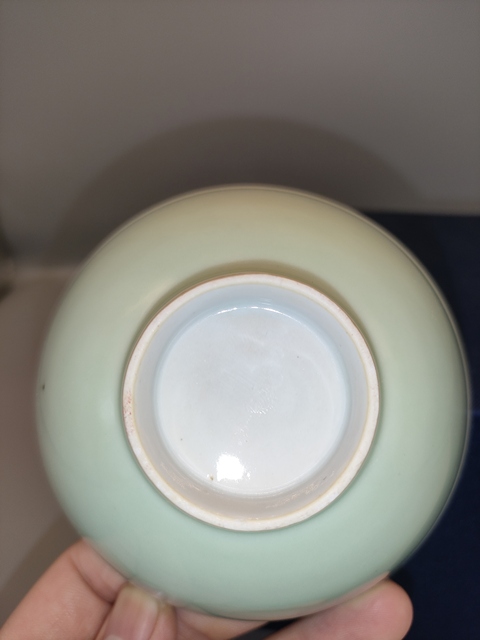 古玩陶瓷清末民初,美品豆青釉碗拍賣,當前價格199元