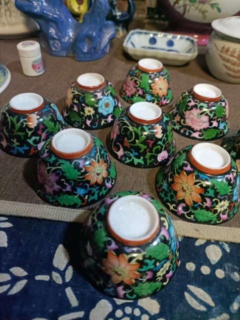 古玩陶瓷琺瑯彩花卉紋杯一套拍賣,當前價格2888元