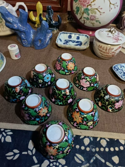 古玩陶瓷琺瑯彩花卉紋杯一套拍賣,當前價格2888元