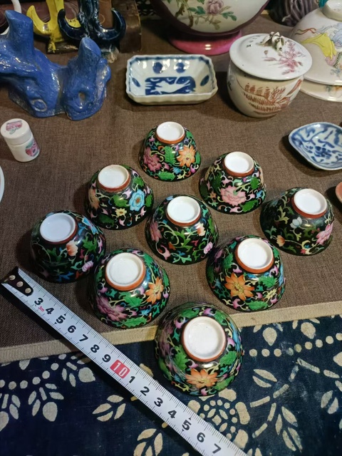古玩陶瓷琺瑯彩花卉紋杯一套拍賣,當前價格2888元