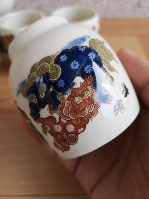 古玩陶瓷嬰戲獅紋杯拍賣,當(dāng)前價(jià)格260元