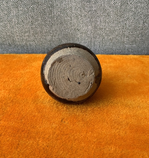 古玩陶瓷長(zhǎng)沙窯醬釉渣斗拍賣,當(dāng)前價(jià)格0元
