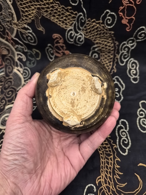 古玩陶瓷元代吉州窯系褐釉三足爐拍賣，當前價格888元