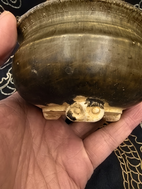 古玩陶瓷元代吉州窯系褐釉三足爐拍賣，當前價格888元