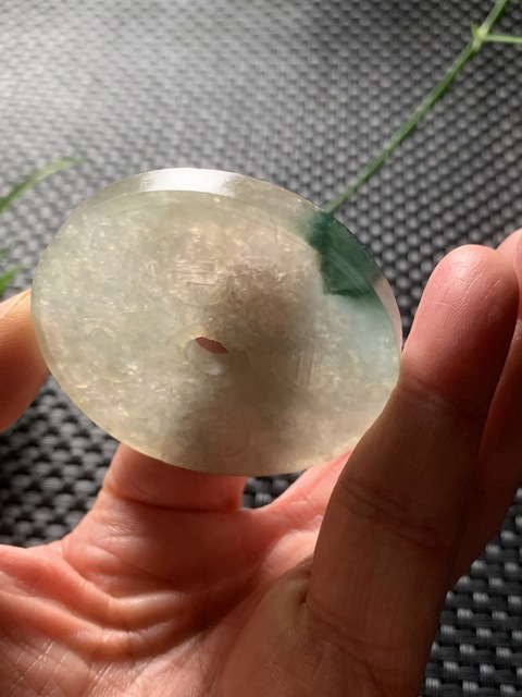古玩玉器清代翡翠雕“團壽紋璧”拍賣，當前價格9900元