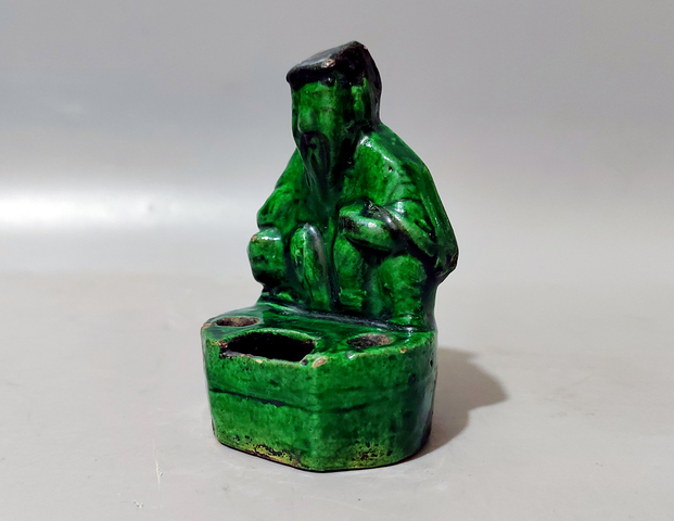 古玩陶瓷清代?呂洞賓醉酒綠釉水盂拍賣，當(dāng)前價(jià)格966元