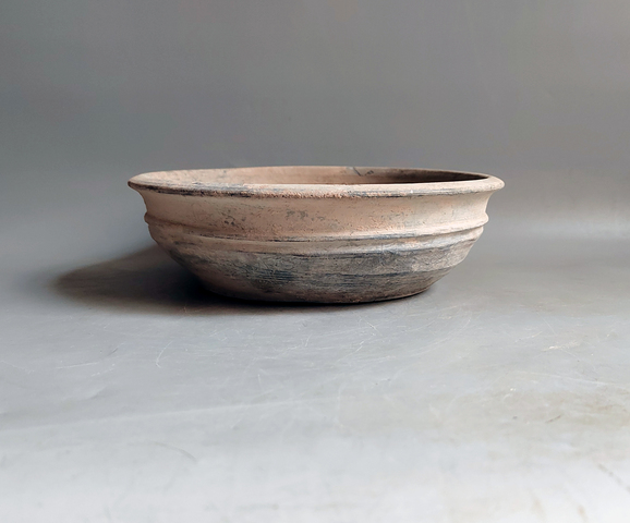 古玩陶瓷唐代弦紋大陶盆(南京博物館同款)拍賣,當前價格450元