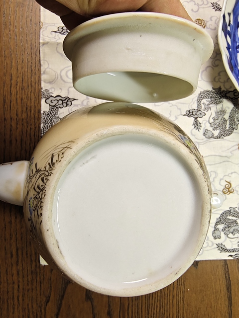 古玩陶瓷米黃釉粉彩花鳥紋茶壺拍賣,當前價格2580元