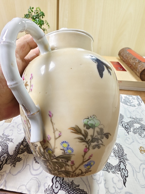 古玩陶瓷米黃釉粉彩花鳥紋茶壺拍賣,當前價格2580元