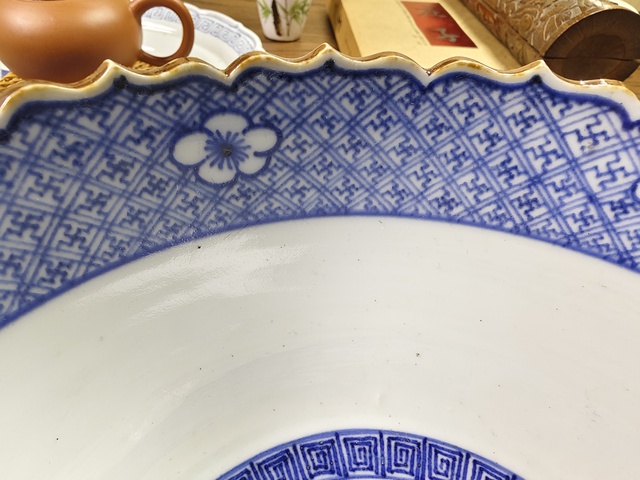 古玩陶瓷明 青花錦地人物紋花口碗拍賣,當(dāng)前價(jià)格2980元
