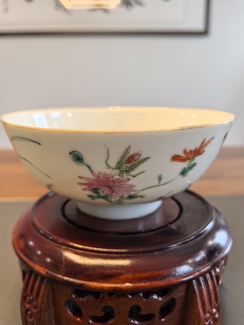 古玩陶瓷同治本朝頂級粉彩蟲草紋碗拍賣,當前價格1600元