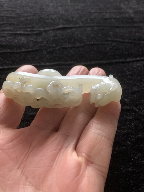 古玩玉器和田玉雕“蒼龍教子”帶鉤拍賣，當前價格11000元