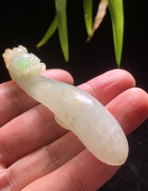 古玩玉器清代天然翡翠雕“龍首帶鉤”拍賣,當前價格39800元