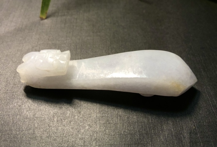 古玩玉器清代天然翡翠雕“龍首帶鉤”拍賣，當(dāng)前價格6500元