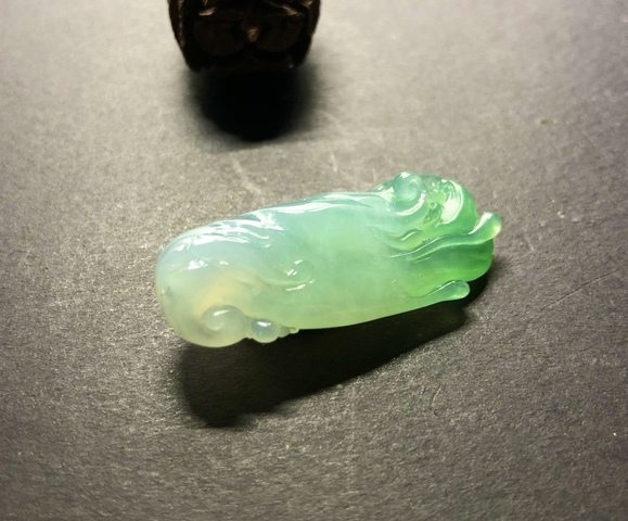 古玩玉器天然翡翠雕“佛手”掛件拍賣,當(dāng)前價(jià)格15000元
