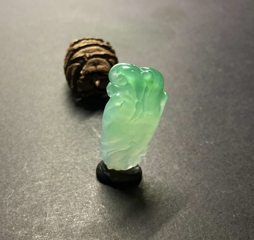 古玩玉器天然翡翠雕“佛手”掛件拍賣,當(dāng)前價(jià)格15000元