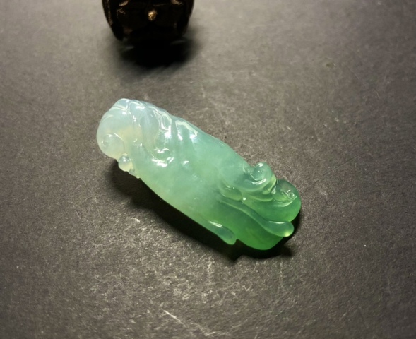 古玩玉器天然翡翠雕“佛手”掛件拍賣,當(dāng)前價(jià)格15000元