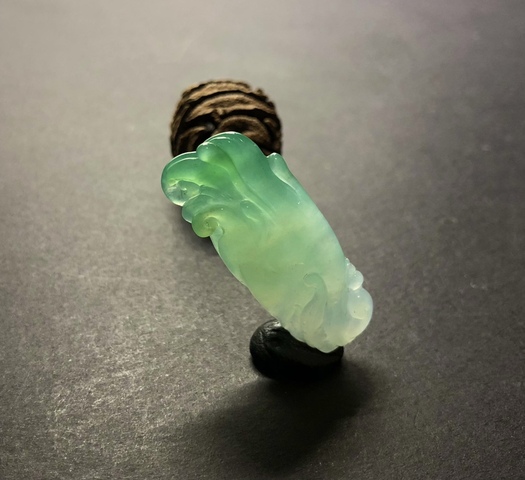 古玩玉器天然翡翠雕“佛手”掛件拍賣,當(dāng)前價(jià)格15000元