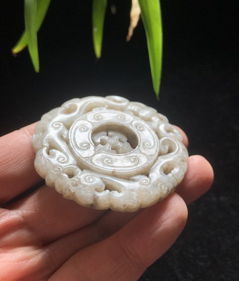 古玩玉器明清和田玉雕“轉芯佩”拍賣，當前價格9800元