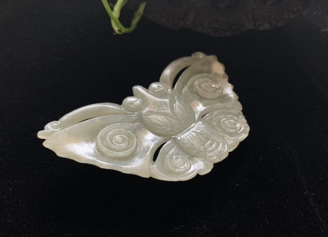 古玩玉器明代和田玉雕“蝴蝶佩”拍賣,當(dāng)前價(jià)格3800元