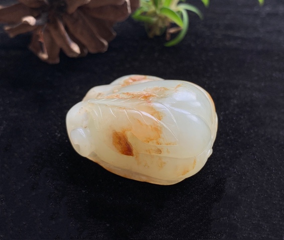 古玩玉器清代和田玉雕“瓜果墜”拍賣,當前價格25000元