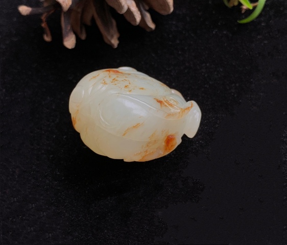 古玩玉器清代和田玉雕“瓜果墜”拍賣,當前價格25000元