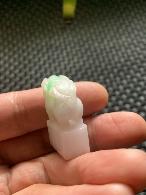 古玩玉器清代天然翡翠雕“獸鈕印章”拍賣,當前價格18500元