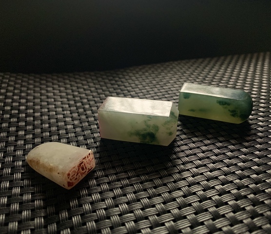 古玩玉器清代天然翡翠雕“素紋印章”拍賣,當(dāng)前價(jià)格26500元