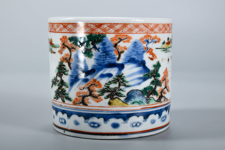 古玩陶瓷青花五彩筆筒拍賣(mài)，當(dāng)前價(jià)格6888元