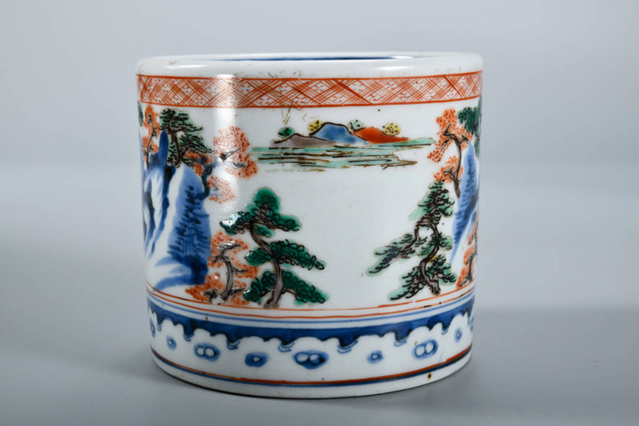 古玩陶瓷青花五彩筆筒拍賣(mài)，當(dāng)前價(jià)格6888元