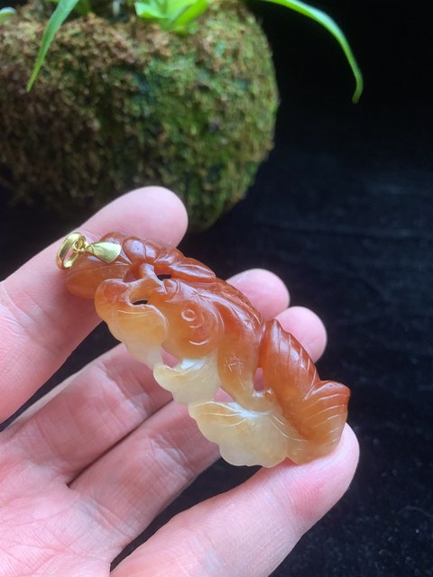 古玩玉器清代天然翡翠雕“連年有余”掛件拍賣,當(dāng)前價(jià)格42000元