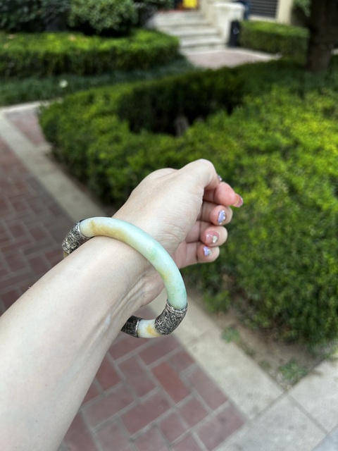 清代糯冰種老翡翠鐲子拍賣，當前價格4300元
