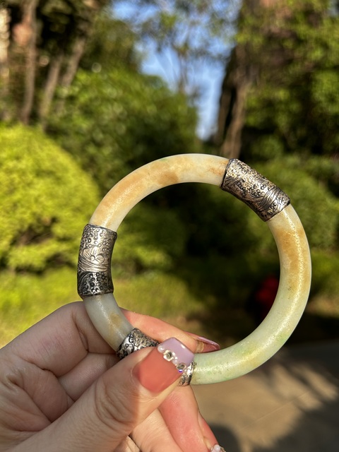 古玩玉器清代糯冰種老翡翠鐲子拍賣，當前價格4300元