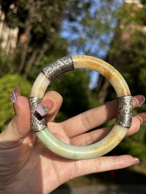 古玩玉器清代糯冰種老翡翠鐲子拍賣，當前價格4300元