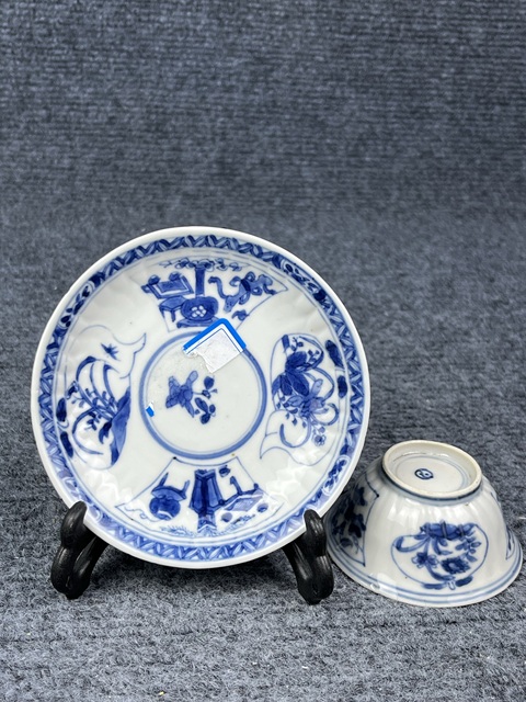 古玩陶瓷青花瓜棱開窗博古花卉紋杯碟套拍賣,當前價格1688元