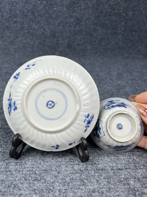 古玩陶瓷青花瓜棱開窗博古花卉紋杯碟套拍賣,當前價格1688元
