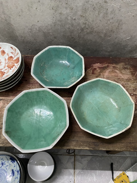 古玩陶瓷晚清民國粉彩貢碗拍賣，當前價格600元