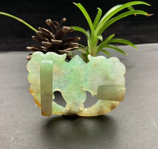 古玩玉器清代天然翡翠雕“福意綿綿”帶扣拍賣，當(dāng)前價格55000元