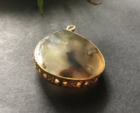 古玩玉器清代桃心瑪瑙帶板拍賣,當前價格15000元