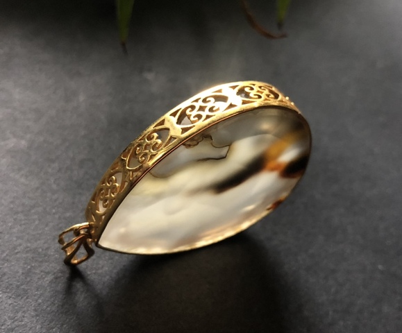 古玩玉器清代桃心瑪瑙帶板拍賣,當前價格15000元