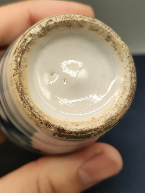 古玩陶瓷清中期,青花山水紋賞瓶,柳葉瓶拍賣,當(dāng)前價格1600元