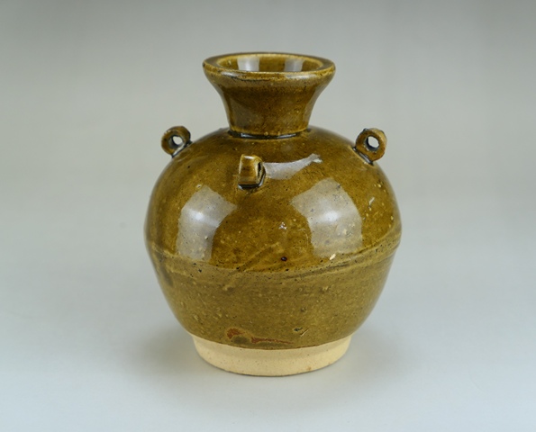 古玩陶瓷明代·茶葉末釉三系執(zhí)壺拍賣，當(dāng)前價(jià)格690元